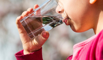 كتابي براي بازيابي آب آشاميدني آلوده در اروپا به هنگام آلودگي راديولوژي در مواقع بحراني