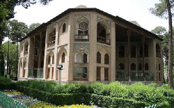 دانلود پاورپوینت کاخ هشت بهشت اصفهان