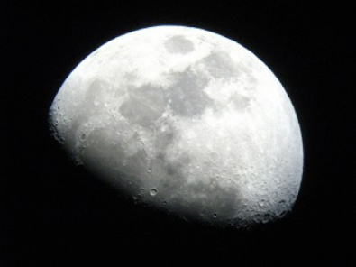 عکس ماه در فرمت JPG