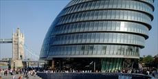 پاورپوینت نگاهی به تالار شهر لندن و تحلیل از دیدگاه معماری