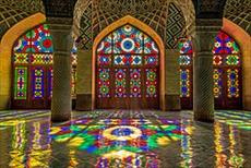 پاورپوینت بررسی نقش زیبایی‌شناسی معماری در خانه‌های ایرانی، نمونه موردی