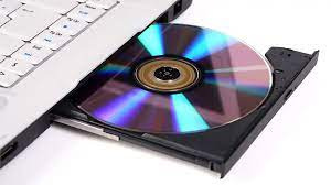 تحقیق آشنايي كامل با DVD