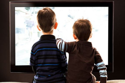 بررسی نقش رسانه های جمعی (با تاکید بر تلویزیون) در الگوپذیری و رفتار کودکان