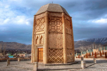پاورپوینت برج شبلی دماوند ؛ شاهکار معماری ایران در دوره سلجوقی